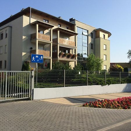 Apartament Pod Sosnami Ustka Ngoại thất bức ảnh